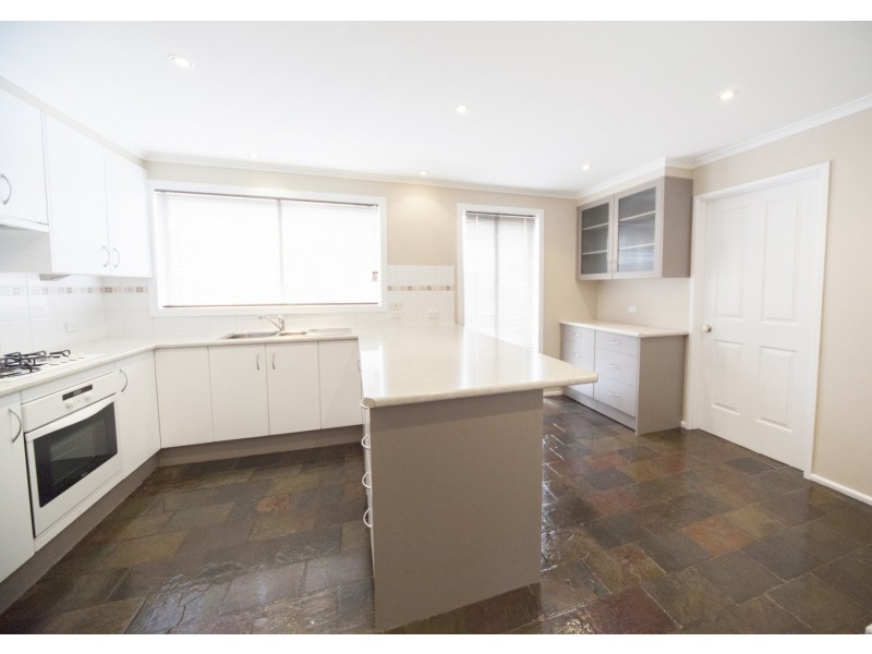 1/7 Aaran Close, Endeavour Hills VIC 3802