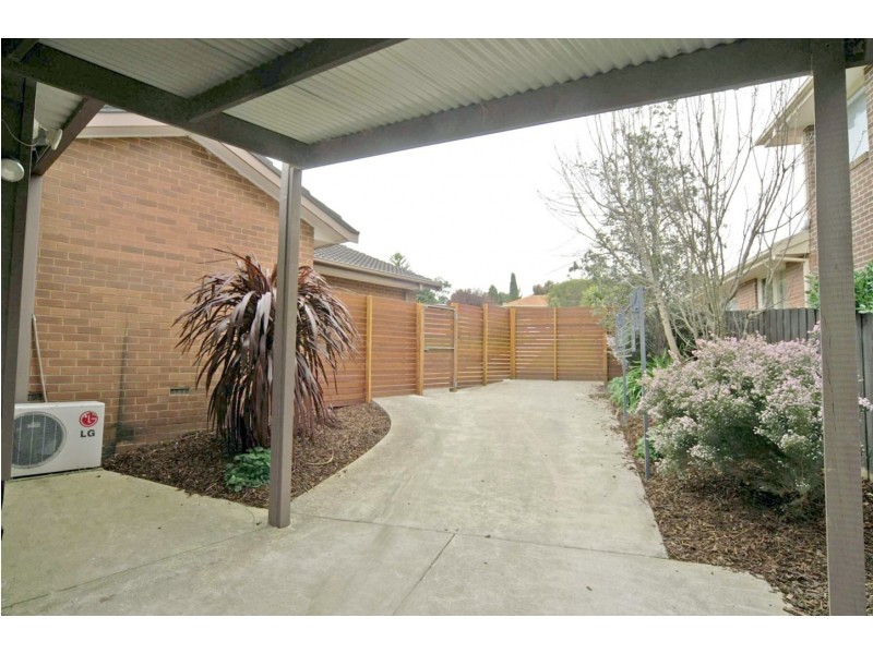 1/7 Aaran Close, Endeavour Hills VIC 3802