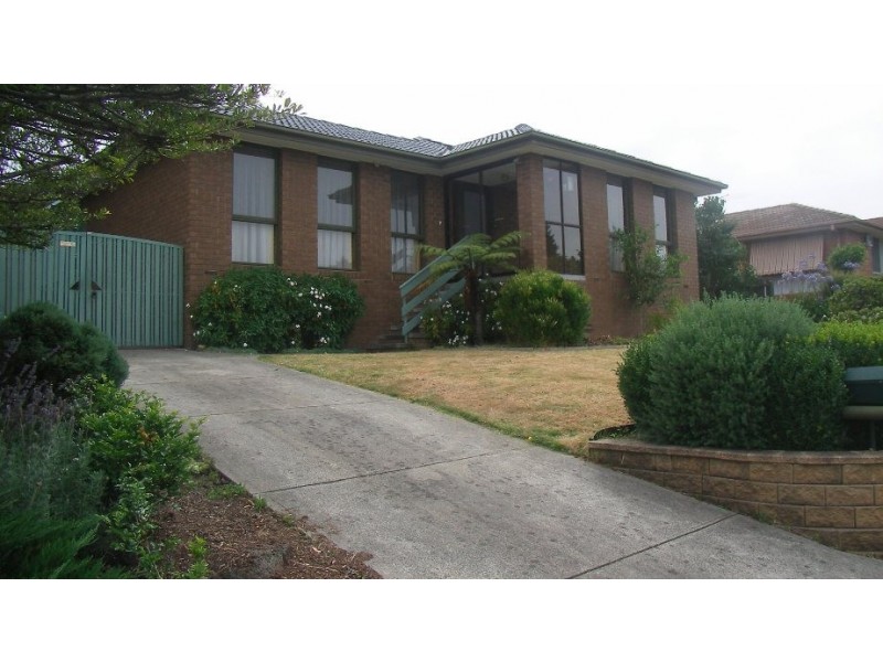 10 LAWSON WAY, Endeavour Hills VIC 3802