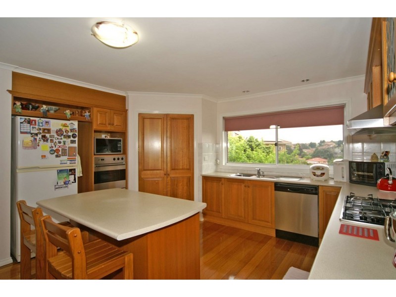 21 Conran Avenue, Endeavour Hills VIC 3802