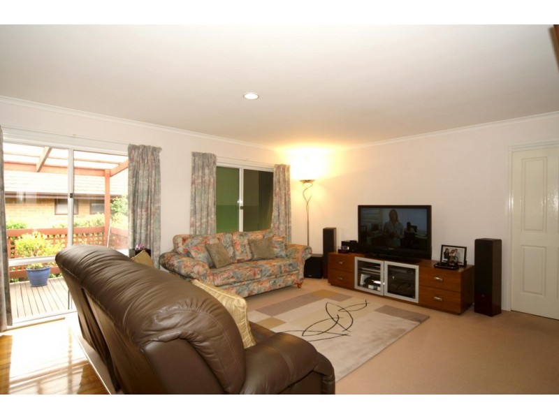 21 Conran Avenue, Endeavour Hills VIC 3802