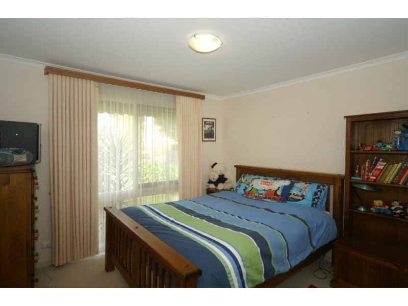 48 Denton Drive, Endeavour Hills VIC 3802