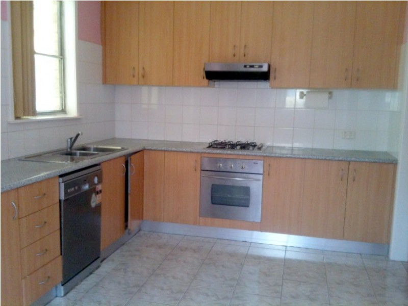 12 BANKSIA STREET, Doveton VIC 3177