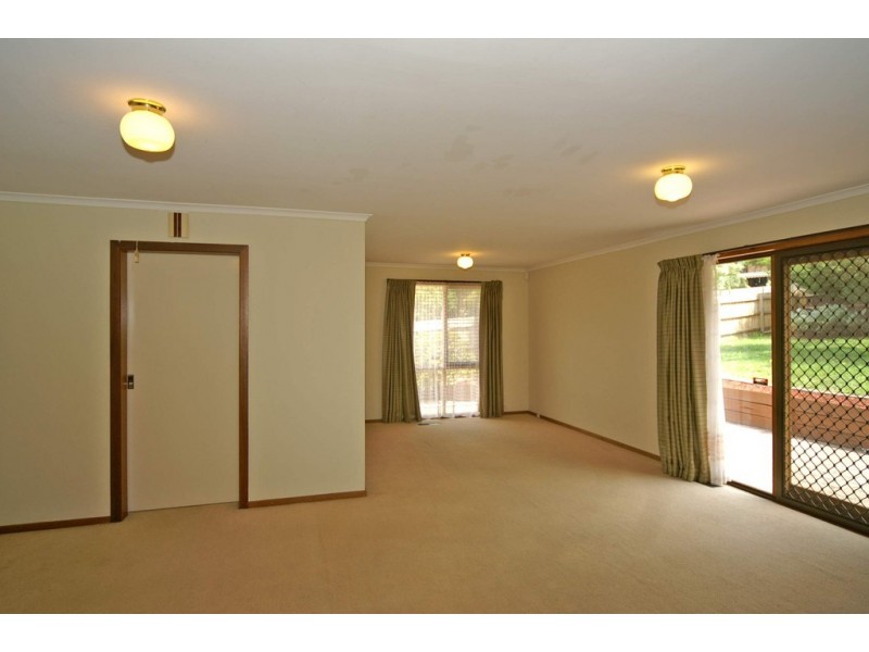 5 Pejaro Place, Endeavour Hills VIC 3802