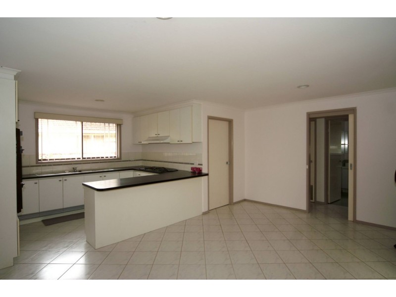 65 Thomas Mitchell Drive, Endeavour Hills VIC 3802