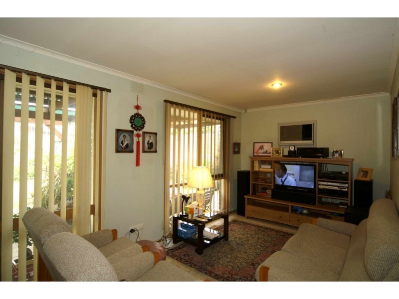 31 Clifton Way, Endeavour Hills VIC 3802