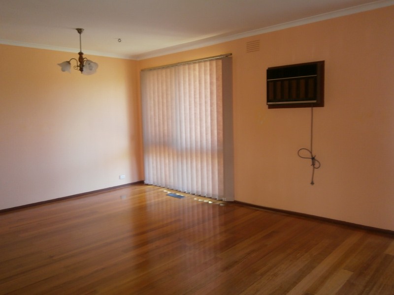 48 JAMES COOK DRIVE, Endeavour Hills VIC 3802