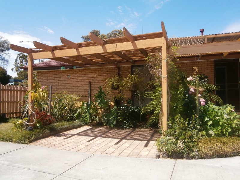 48 JAMES COOK DRIVE, Endeavour Hills VIC 3802