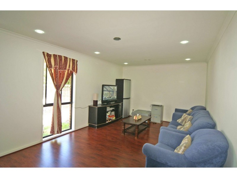 1/39 AMALFI DRIVE, Endeavour Hills VIC 3802