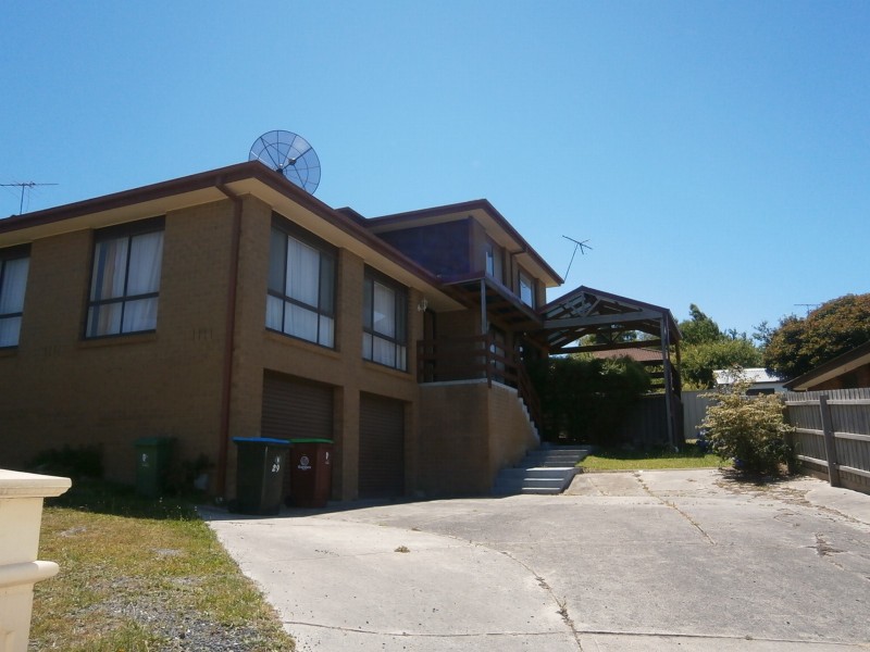 29 THOMAS MITCHELL DRIVE, Endeavour Hills VIC 3802