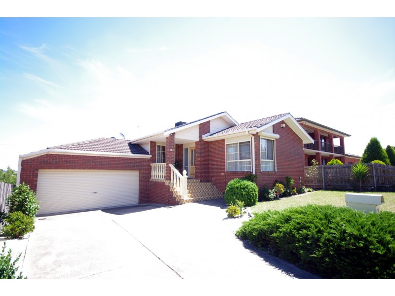 33 Preston Avenue, Endeavour Hills VIC 3802