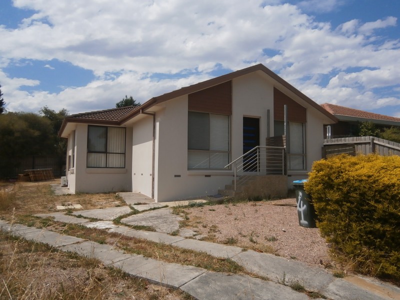 4 BELT TERRACE, Endeavour Hills VIC 3802