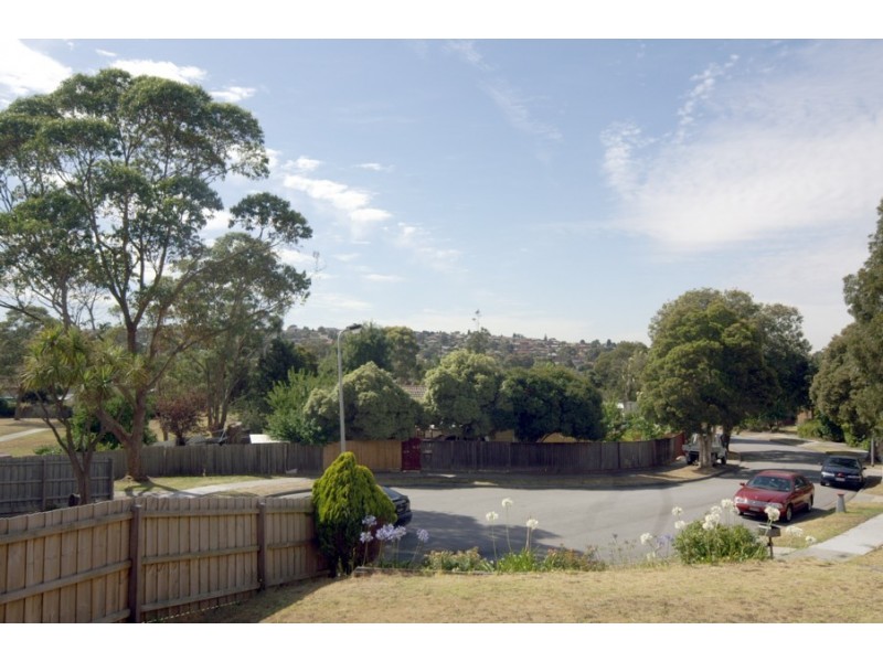 10 Cormorant Close, Endeavour Hills VIC 3802