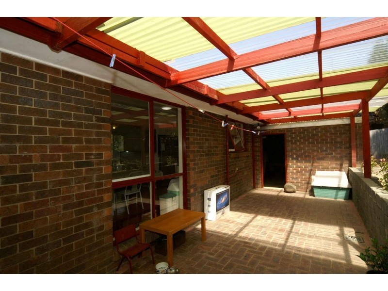 11 Singleton Drive, Endeavour Hills VIC 3802