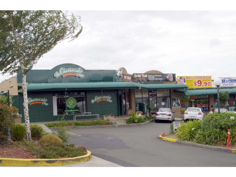 3/2 Raymond McMahon Boulevard, Endeavour Hills VIC 3802