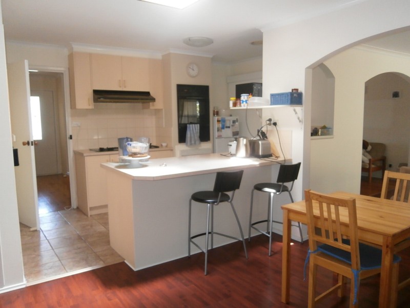 5 GLENARA COURT, Endeavour Hills VIC 3802