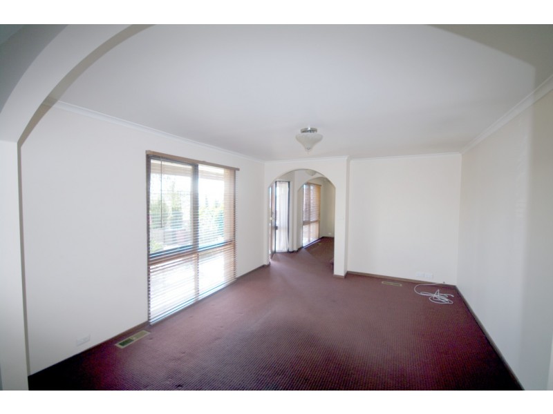 3 Waruka Close, Endeavour Hills VIC 3802