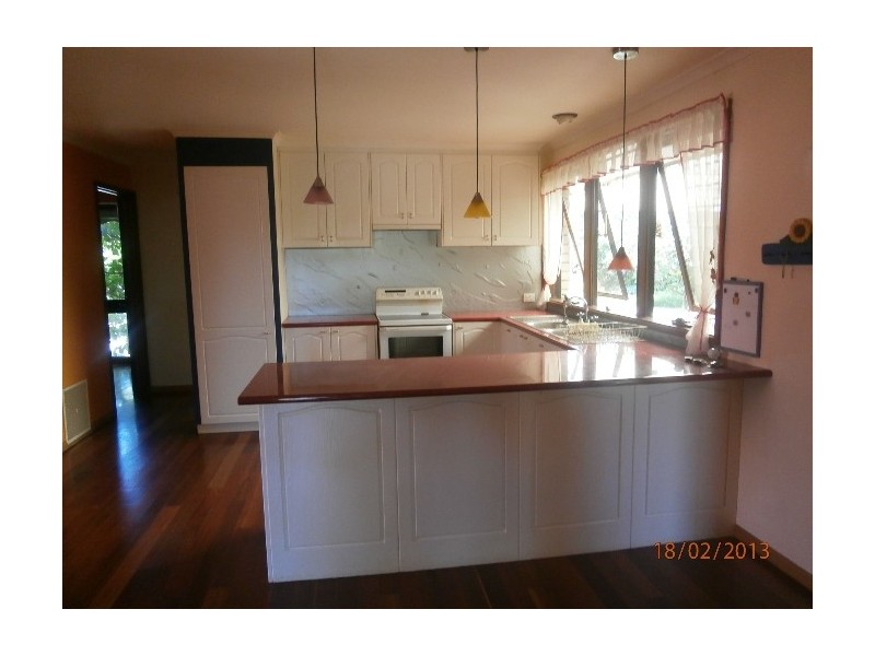 103 JOHN FAWKNER DRIVE, Endeavour Hills VIC 3802