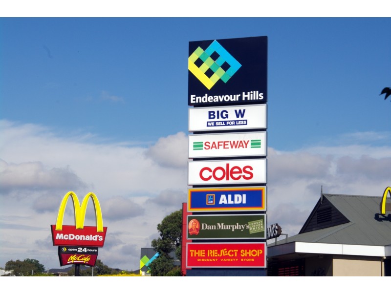 2 Raymond McMahon Blvd, Endeavour Hills VIC 3802