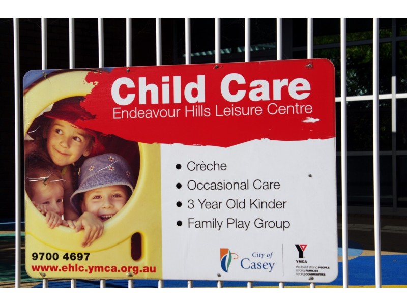 2 Raymond McMahon Blvd, Endeavour Hills VIC 3802