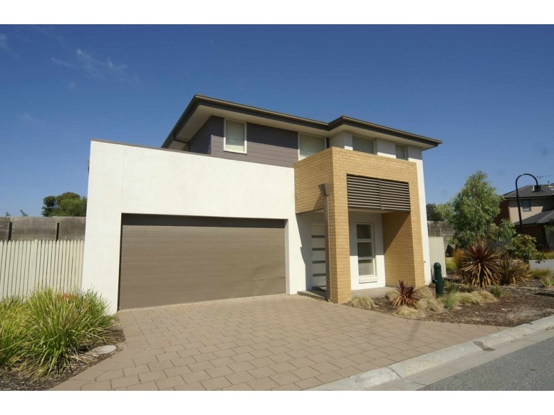 8 MANUSCRIPT DRIVE, Endeavour Hills VIC 3802