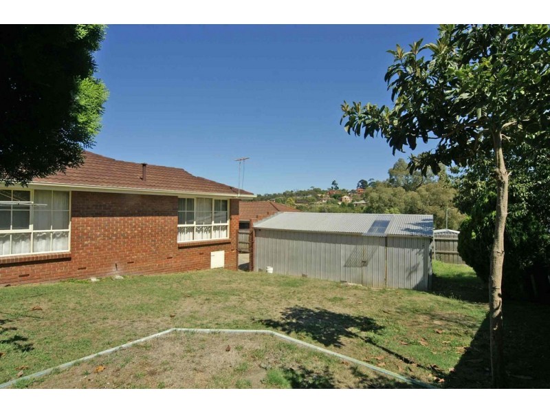 79 Sydney Parkinson Avenue, Endeavour Hills VIC 3802