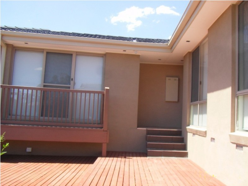 38 SCOTSBURN WAY, Endeavour Hills VIC 3802