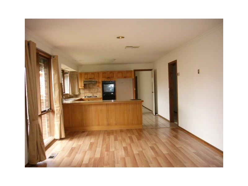 7 DENTON DRIVE, Endeavour Hills VIC 3802