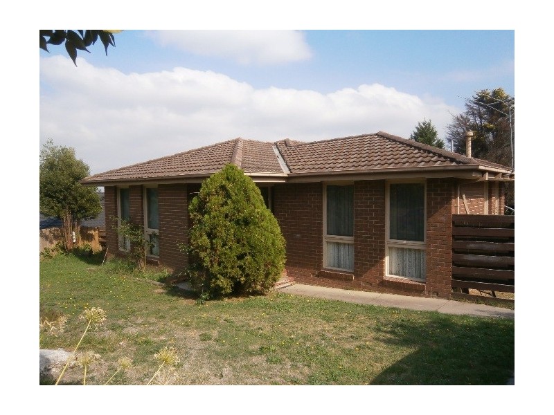 2 PICKERSGILL COURT, Endeavour Hills VIC 3802