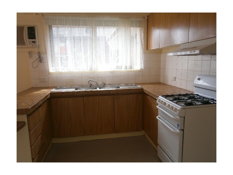 2 PICKERSGILL COURT, Endeavour Hills VIC 3802