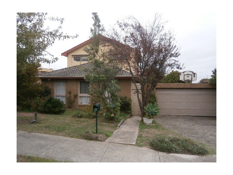 17 ZACHARY HICKS CRESCENT, Endeavour Hills VIC 3802