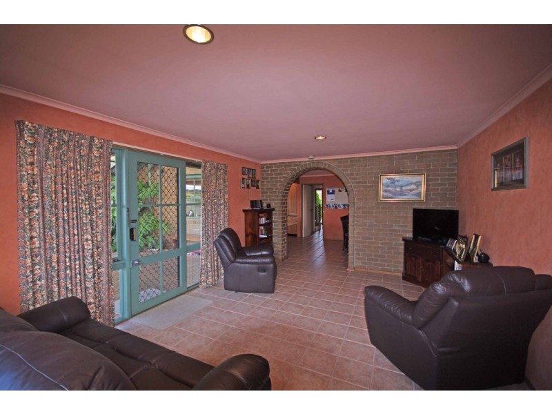 1 Earls Court, Endeavour Hills VIC 3802