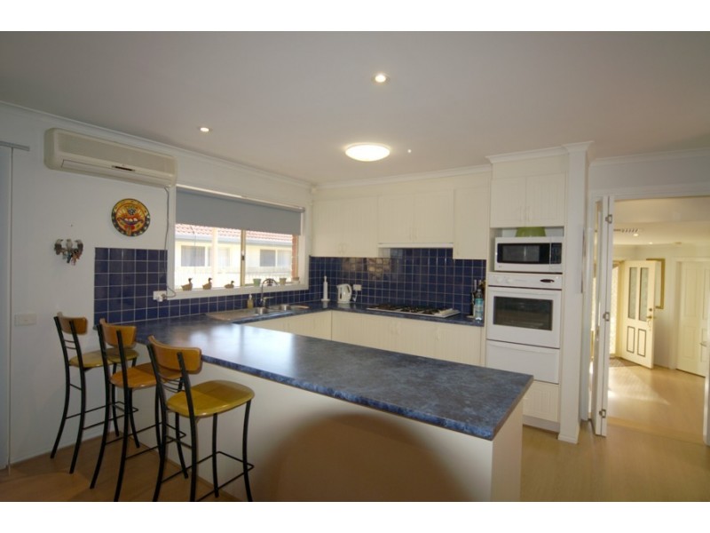 3 Frangipani Close, Endeavour Hills VIC 3802