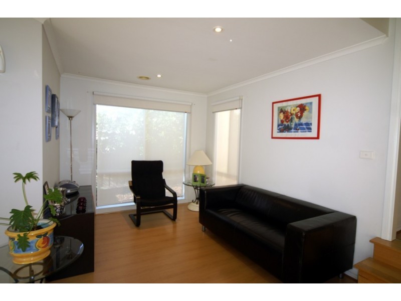 3 Frangipani Close, Endeavour Hills VIC 3802