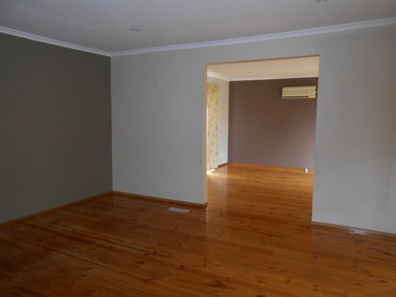 39 MOSSGIEL PARK DRIVE, Endeavour Hills VIC 3802