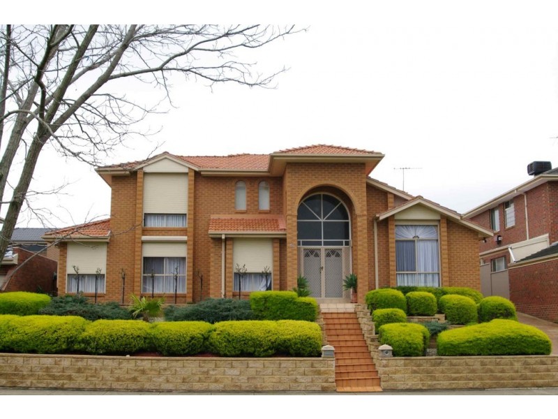 54 Lawson Way, Endeavour Hills VIC 3802