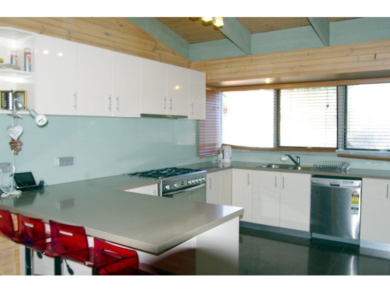 83 THOMAS MITCHELL, Endeavour Hills VIC 3802