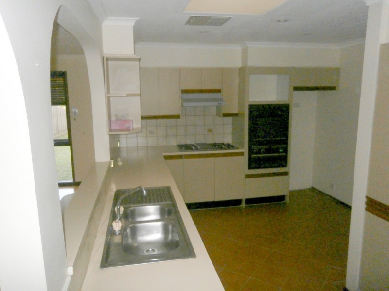 19 CHESTER COURT, Endeavour Hills VIC 3802