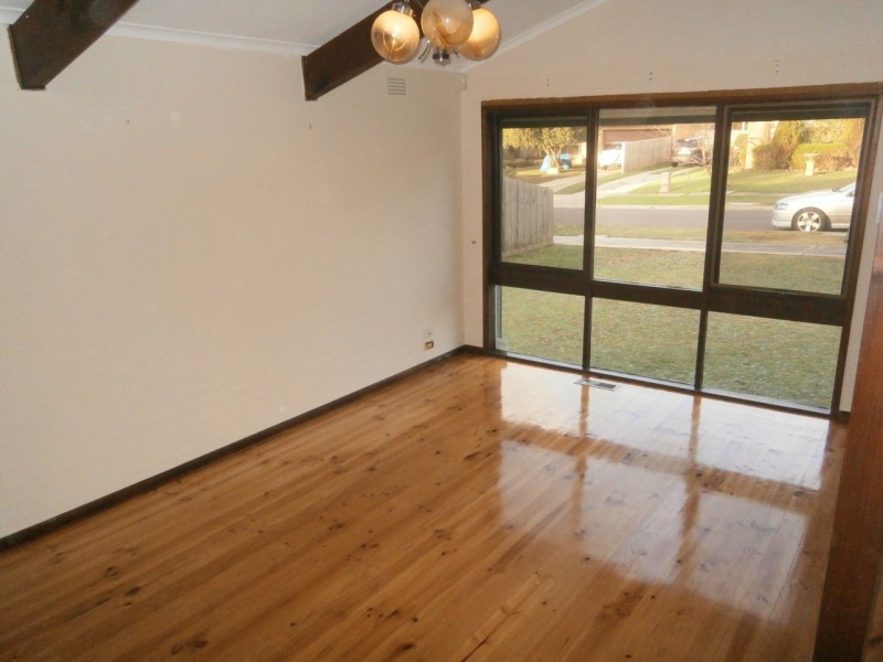 19 CHESTER COURT, Endeavour Hills VIC 3802