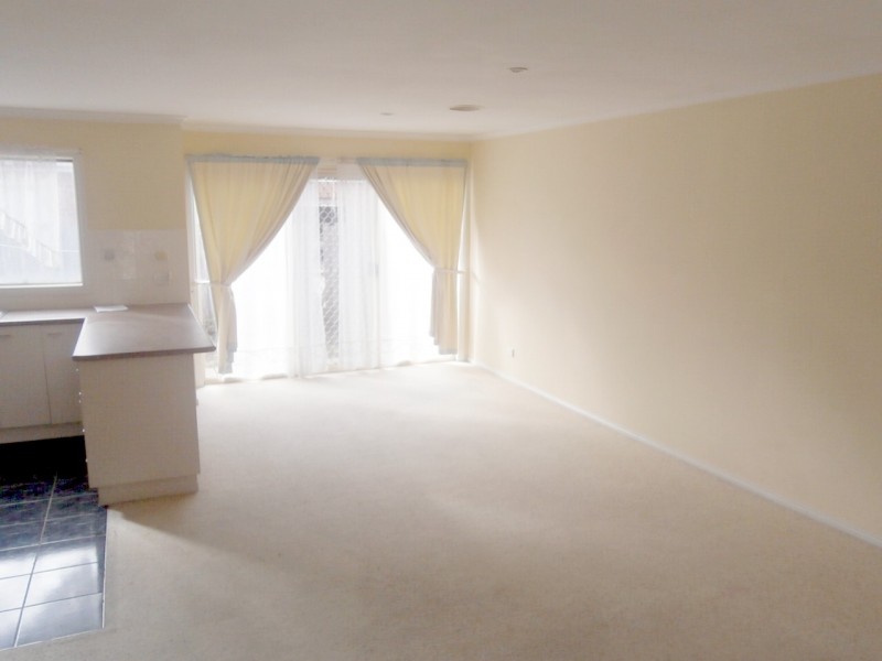 2/37 HAMMOND ROAD, Dandenong VIC 3175