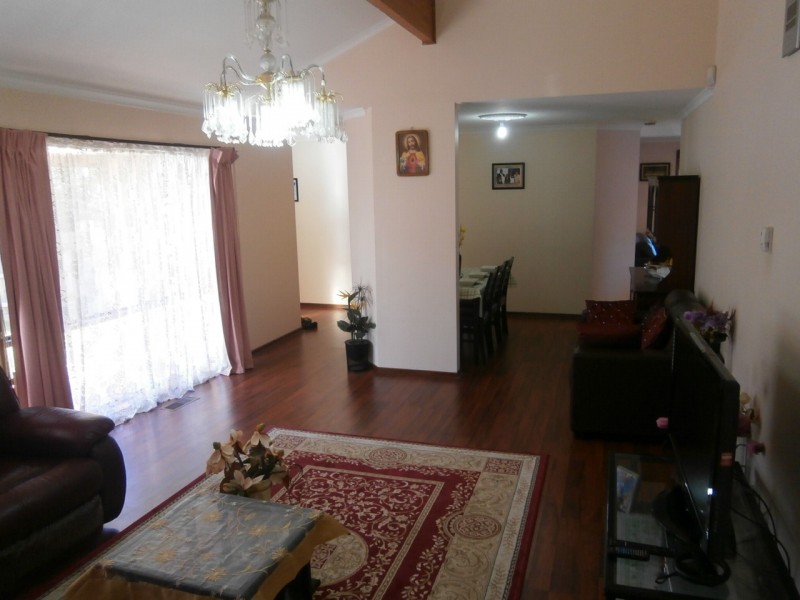 2 ELIAS MEWS, Endeavour Hills VIC 3802