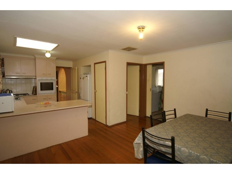 29 Isaac Smith Crescent, Endeavour Hills VIC 3802