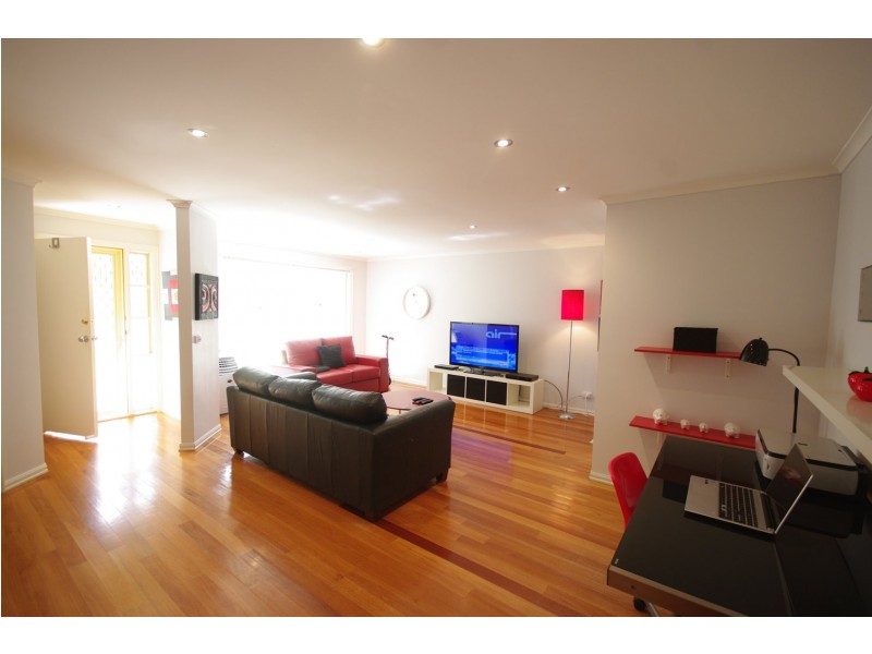 6 Pinto Close, Endeavour Hills VIC 3802