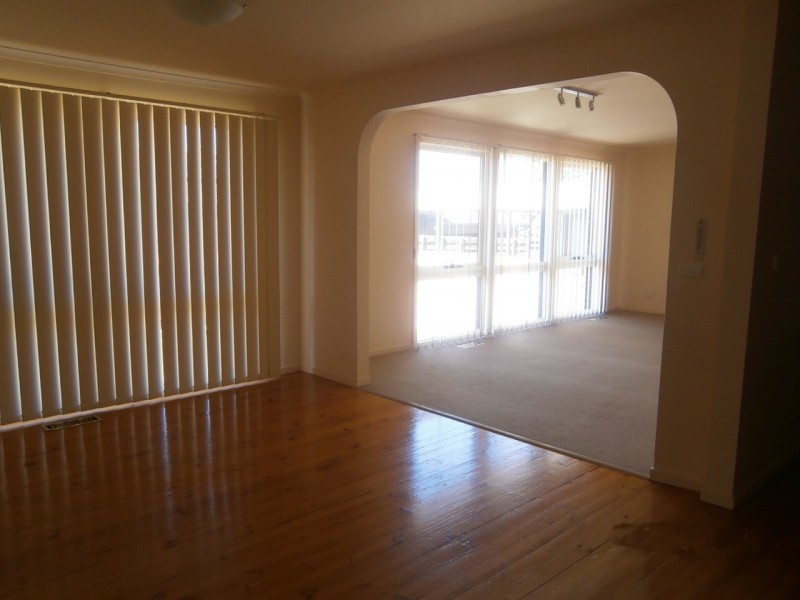 9 DERRY CLOSE, Endeavour Hills VIC 3802