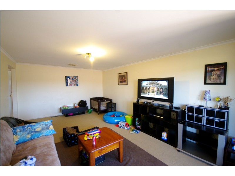 29 Thomas Mitchell Drive, Endeavour Hills VIC 3802