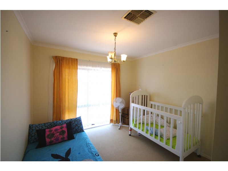 29 Thomas Mitchell Drive, Endeavour Hills VIC 3802