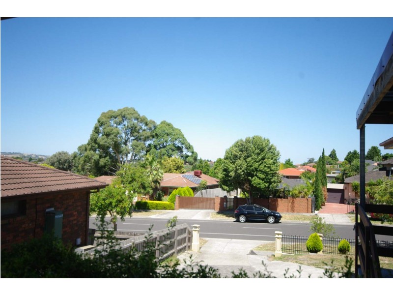 29 Thomas Mitchell Drive, Endeavour Hills VIC 3802