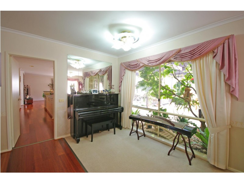 5 Tolmie Rise, Hallam VIC 3803