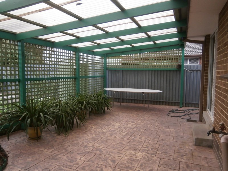 6 BAMBOO COURT, Doveton VIC 3177