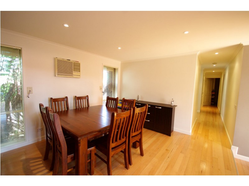 5 Pinto Close, Endeavour Hills VIC 3802